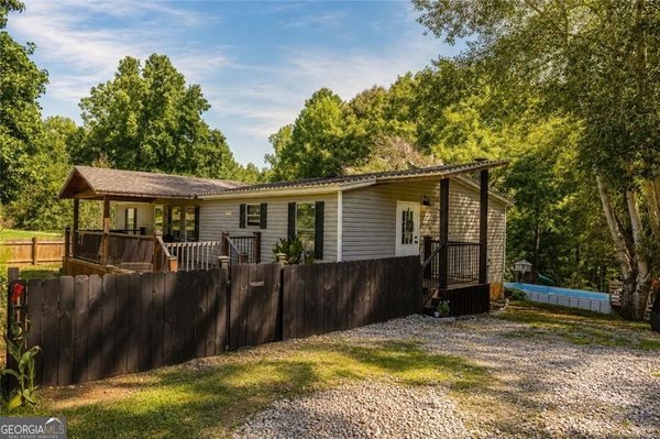 112 Center Grove Drive Drive cleveland