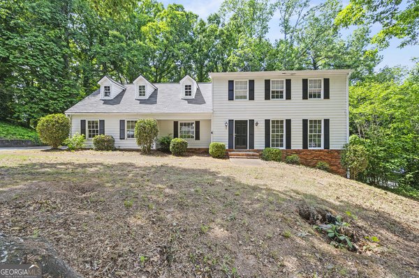 602 Commanche Drive, Macon