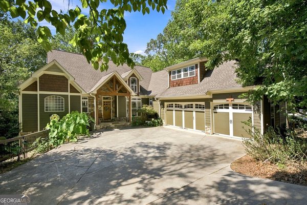 251 White Antelope Street, Waleska