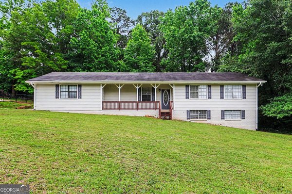 2353 Shire Court, Austell