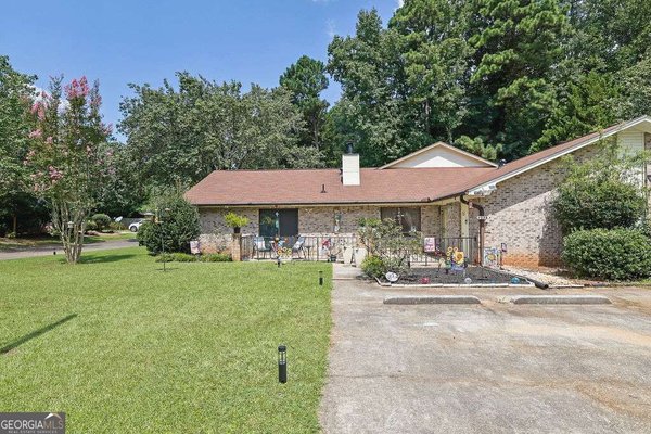 1238 Shannon Way, Marietta