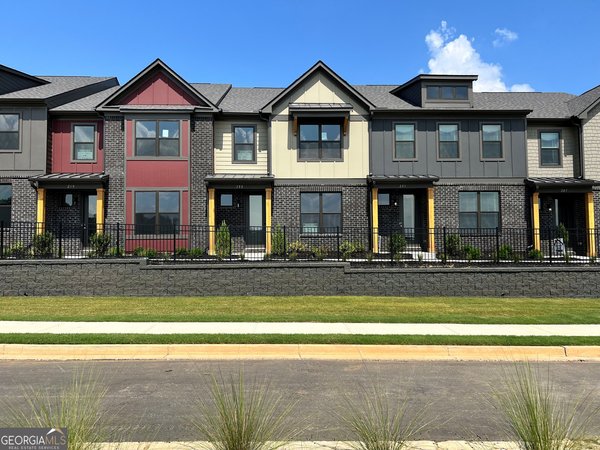 255 Barracks Way, Hoschton