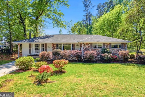1100 Vonda Lane, Mableton