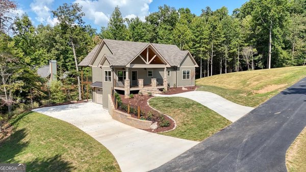 2079 Almont Rd. Young Harris