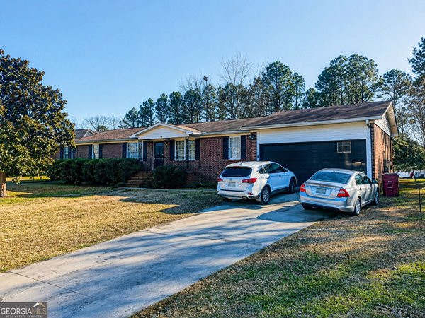 3498 Sandy Circle Macon