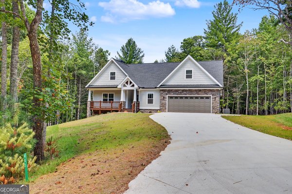 443 Hawks Nest Dr. Blairsville