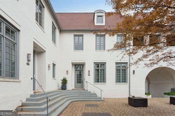 11277 Serenbe Lane, Chattahoochee Hills
