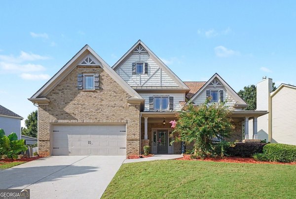 825 Grand Ivey Place, Dacula