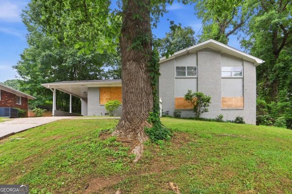 2572 Glenrock Drive, Decatur