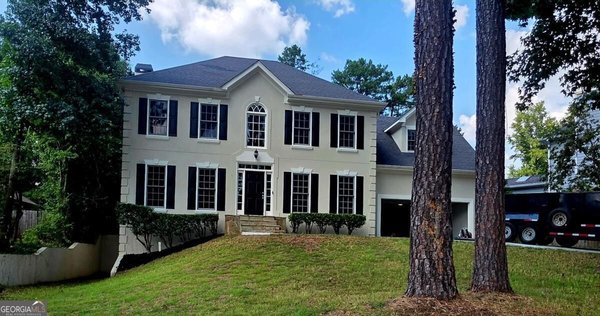 180 Shyrewood Drive, Lawrenceville