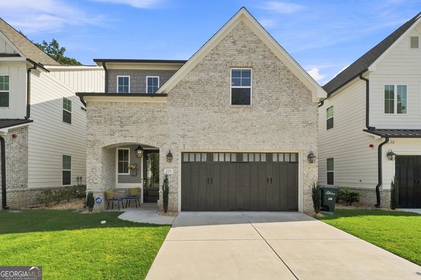 229 Scottsdale Drive, Marietta