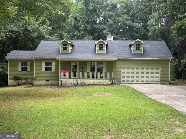 253 Ruth Drive, Newnan