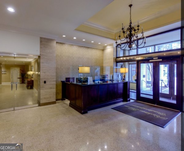 300 Peachtree St 21 J, Atlanta