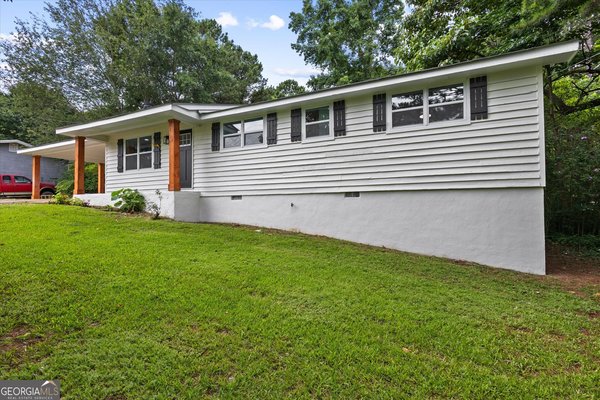 4121 Partridge Dr Douglasville