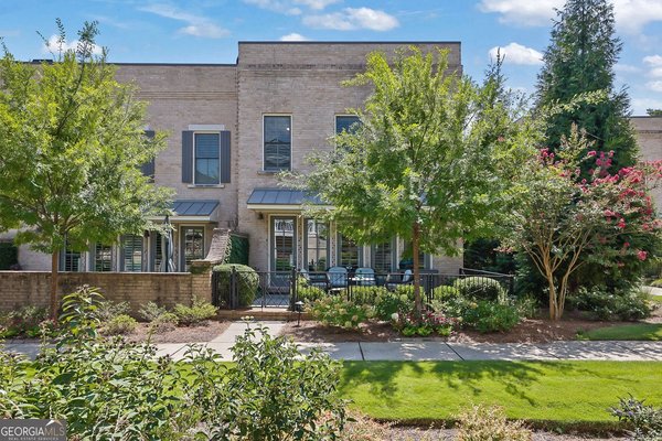 150 Forrest Alley, Roswell