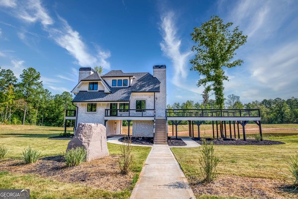 692 Hutchins Wolfskin Road, Stephens