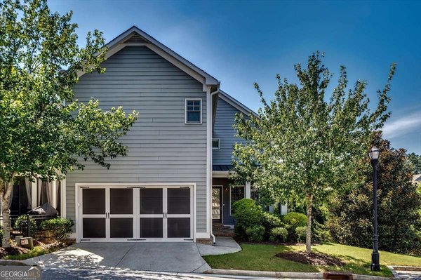202 Golden Banner Avenue, Marietta