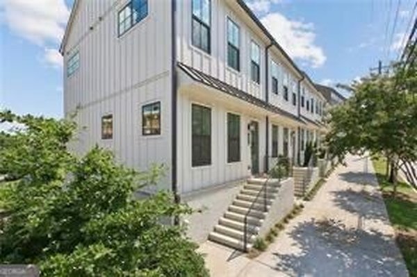 990 Viney Way, Atlanta