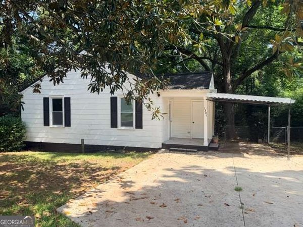 1301 Clarke Street, Milledgeville
