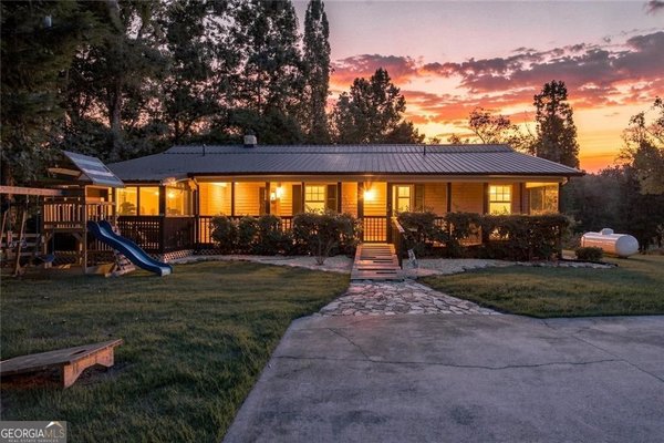 33 Pigeon Creek Drive, Blue Ridge