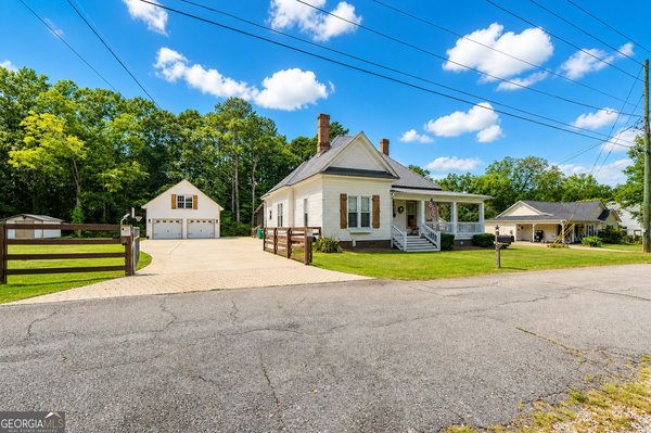 35 Combs Street Locust Grove