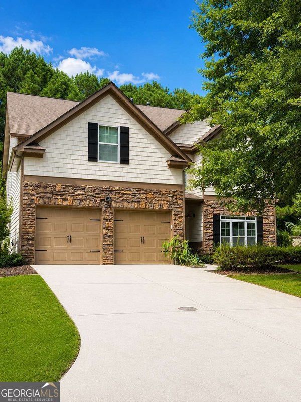 3920 Hunters Walk Way, Cumming