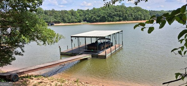546 Old Beacon Light Road, Hartwell