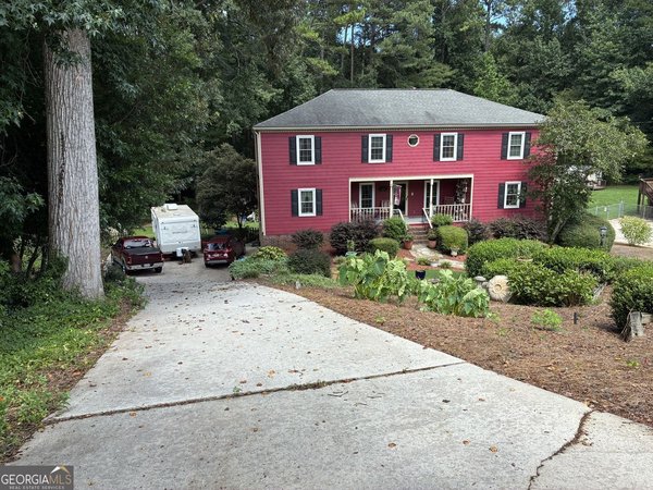 144 Shadow Lake Drive, Lilburn