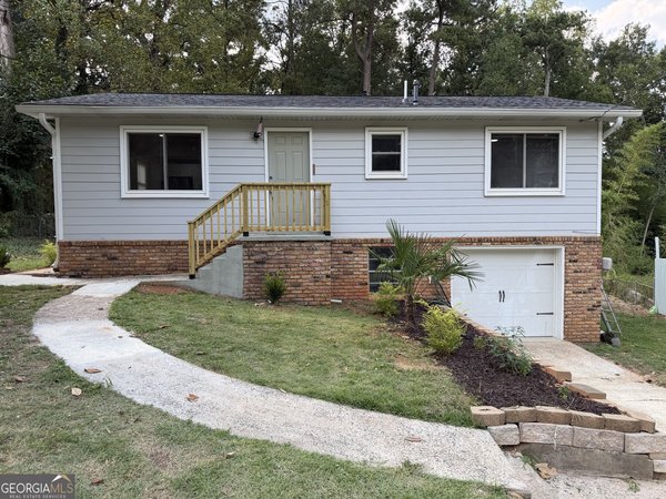 897 Wanda Circle, Marietta
