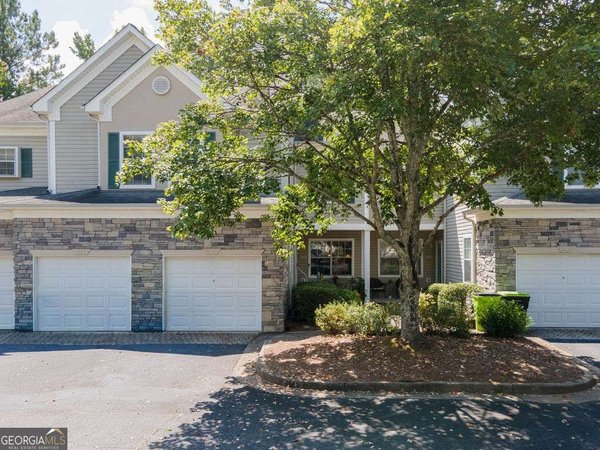510 Las Brasis Court, Peachtree City