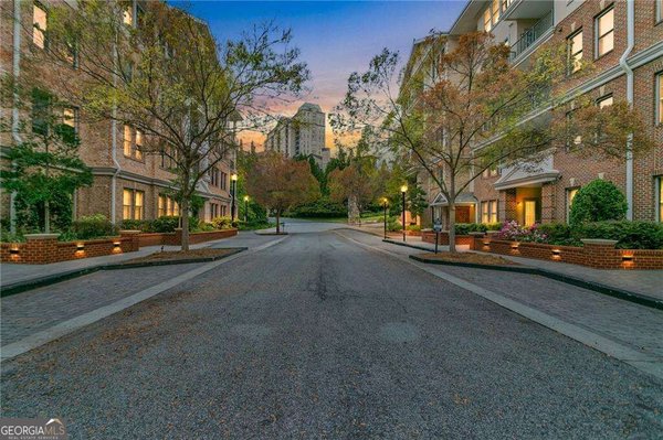3621 Vinings Slope, Atlanta