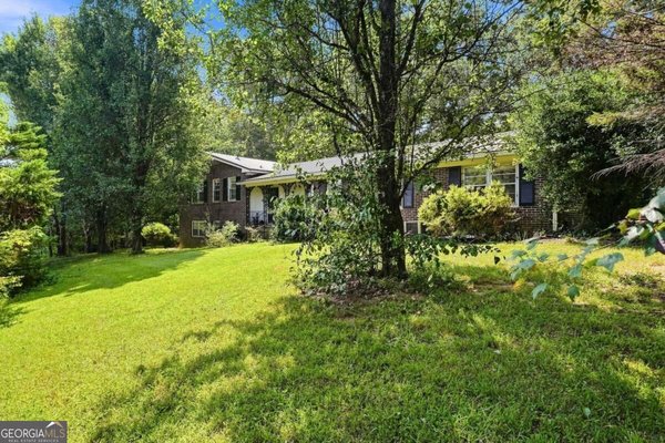 7018 Highway 27, Buchanan