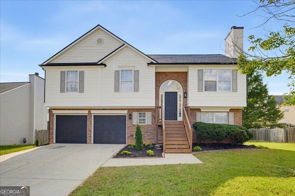 523 Bass Pointe Kennesaw