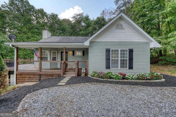 754 Honeysuckle Lane Blairsville