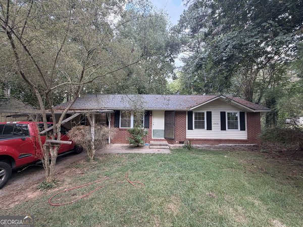 4429 Glade Road Forest Park