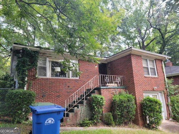121 Arcadia Circle, Atlanta