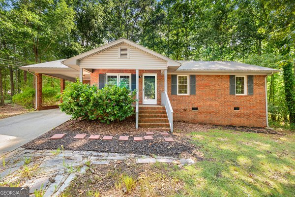 50 Hidden Hills, Hartwell