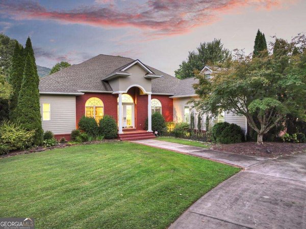 4165 Asheland Cove Drive Young Harris
