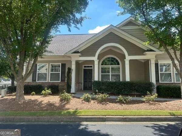 2708 Grapevine Circle, Cumming
