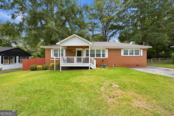 4290 Fairfax Dr, Macon