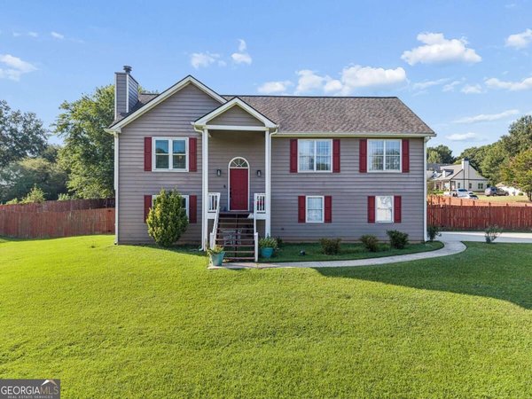 652 Thorn Brook Ridge, Bethlehem