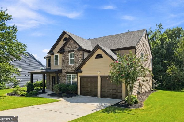 853 Van Briggle Path, Sugar Hill