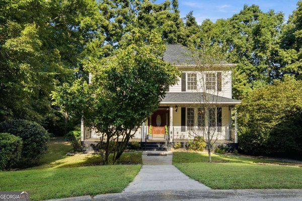 1593 Walkway Court, Lilburn