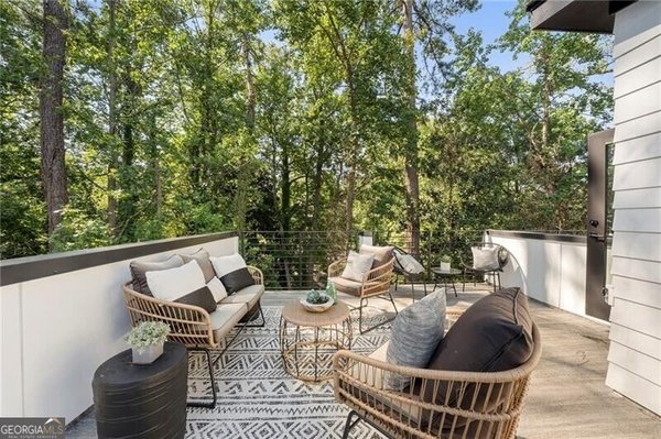 1169 Penny Lane Atlanta