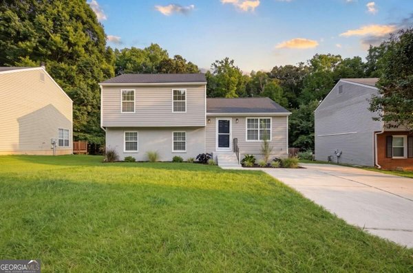 5612 Pine Gate Drive, Atlanta