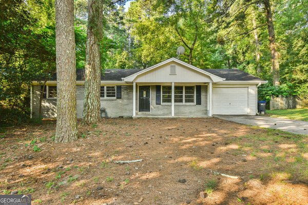 625 Long Circle, Lawrenceville