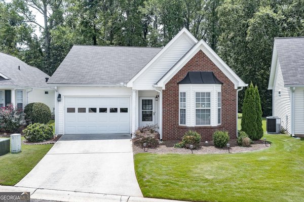 310 Singing Brook Lane, McDonough