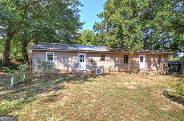46 Young Street, Cartersville