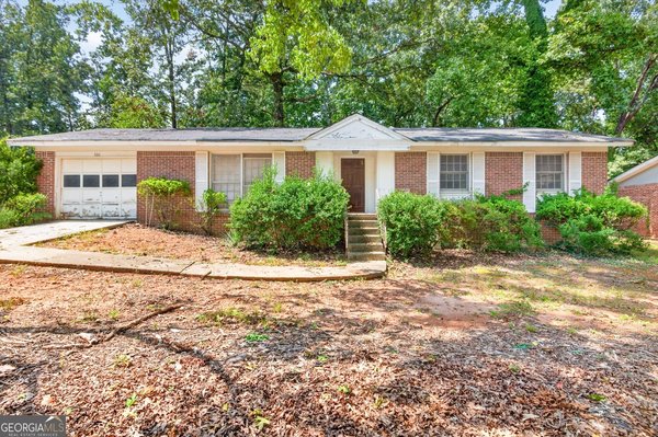 526 Stonewood Drive, Stone Mountain