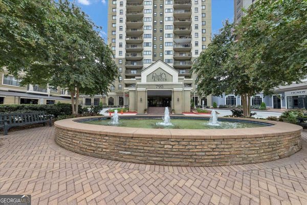 799 Hammond Drive, Sandy Springs